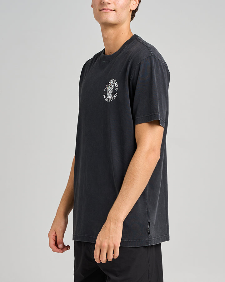 Mad Hueys ON THE ROCKS | SS TEE