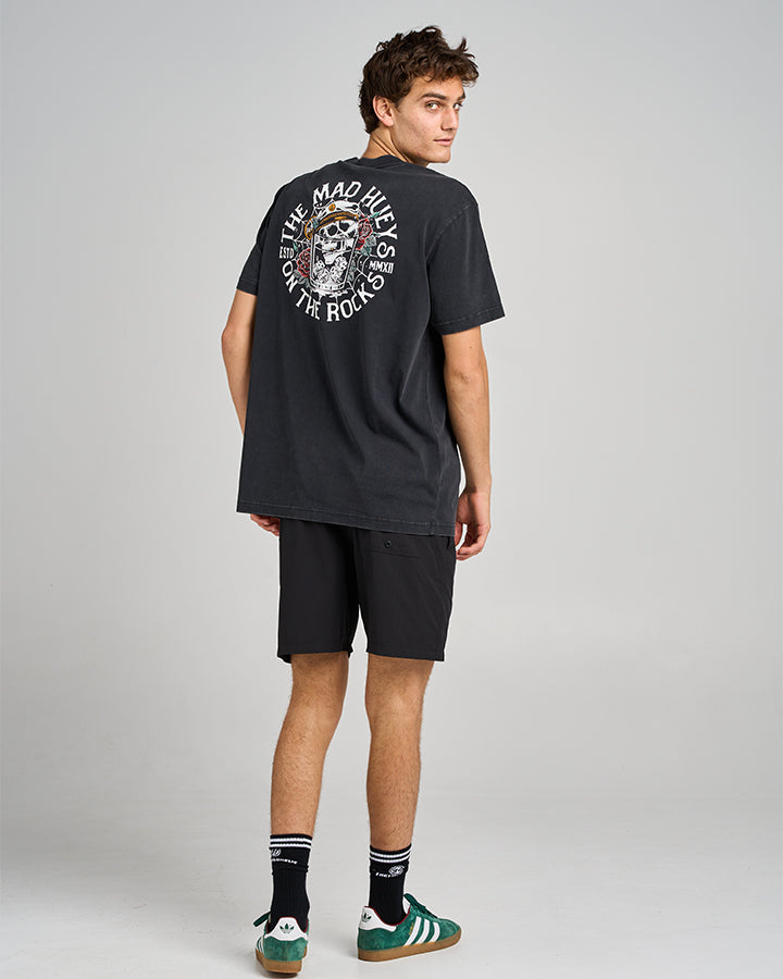 Mad Hueys ON THE ROCKS | SS TEE