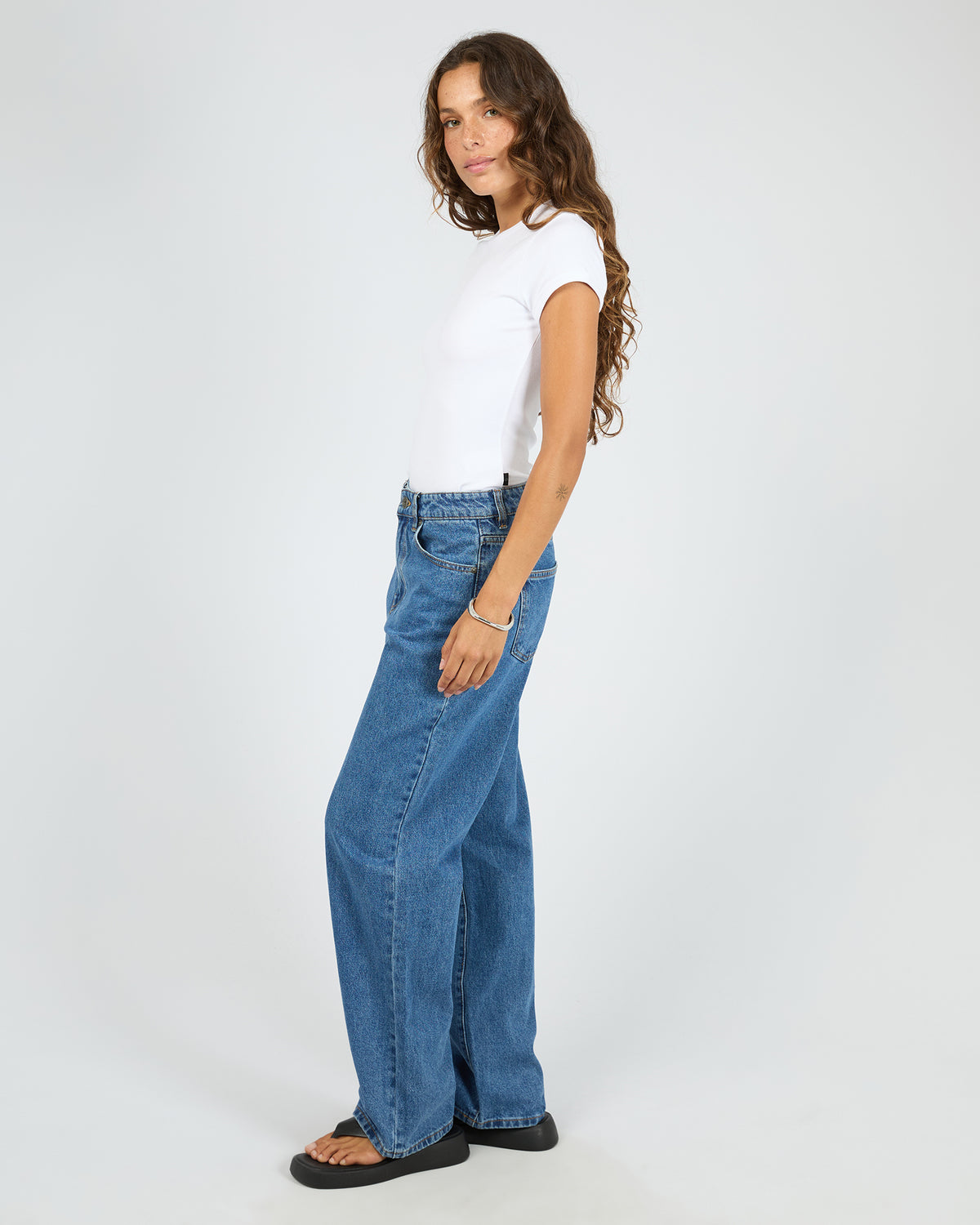 Silent Theory Luxe Rib Baby Tee