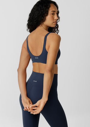Lorna Jane Sweet Scallop Edge Sports Bra