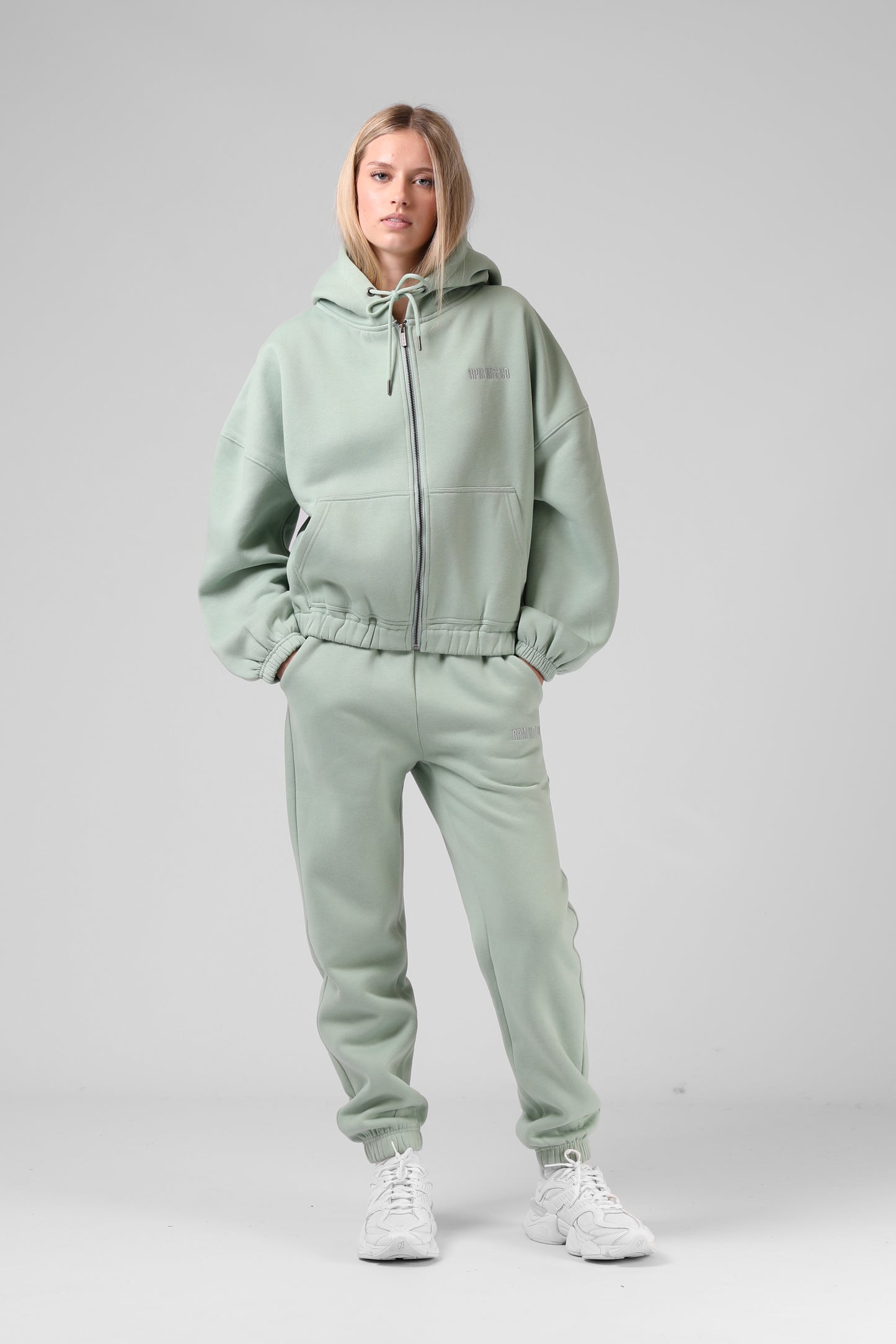 RPM Zip Thru Hood