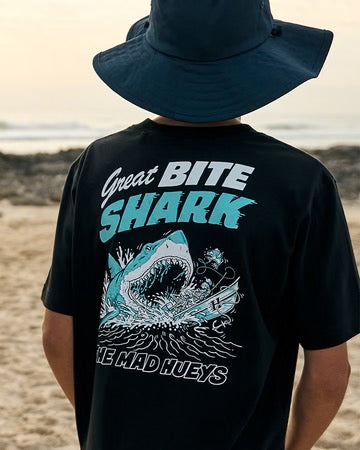 Mad Hueys GREAT BITE SHARK YOUTH SS TEE