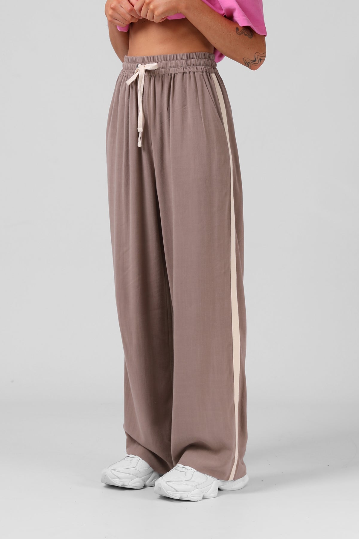 RPM Miila Pant in Mushroom