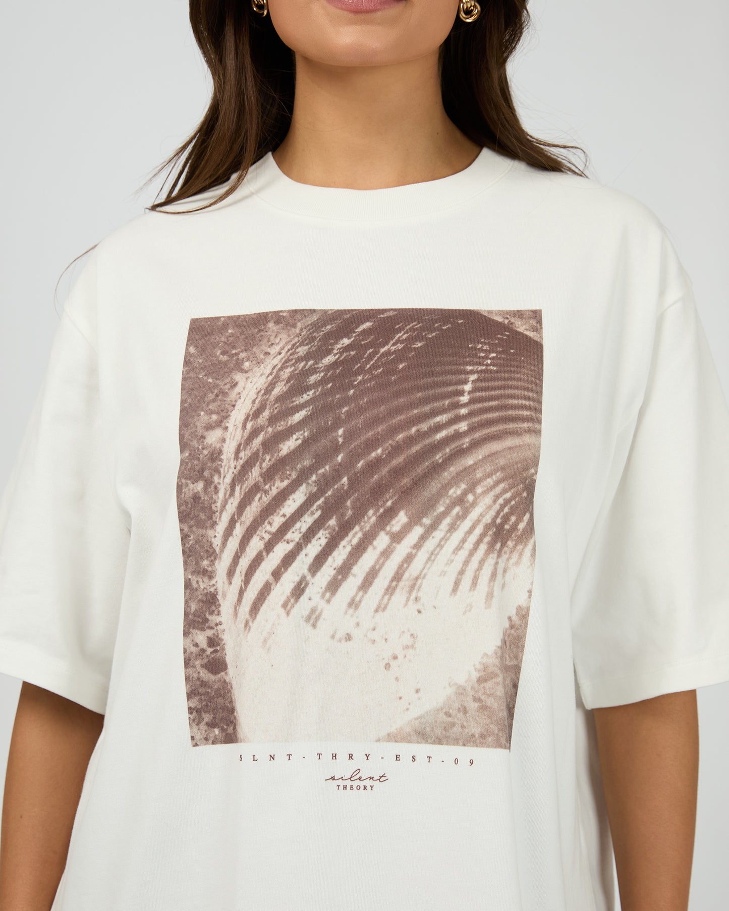 SILENT THEORY SEA SHELLS TEE
